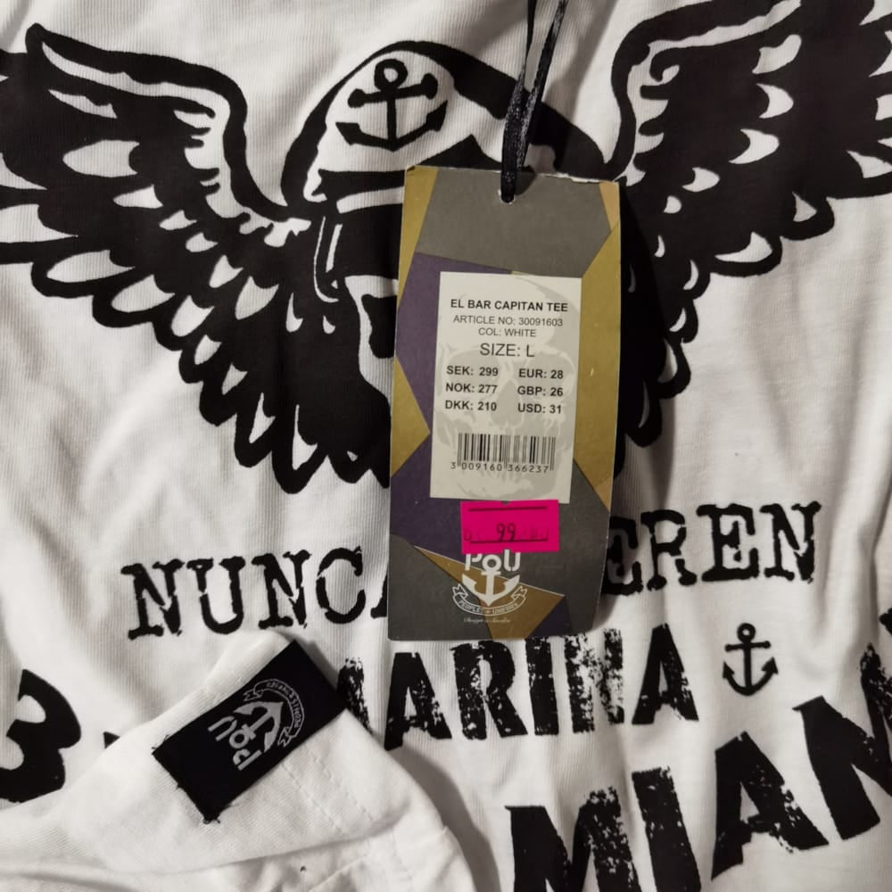 Peoples Uniform: El Bar Capitan Tee (L)