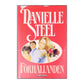 Danielle Steel: Förhållanden