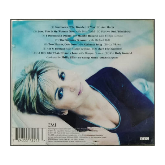 Lesley Garrett: Travelling Light
