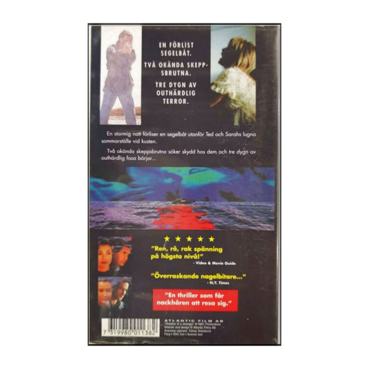 Shadow Of A Stranger | Märkt Vatten