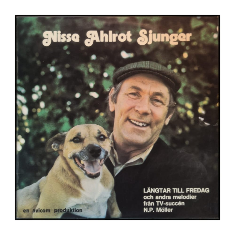 Nisse Ahlrot: Nisse Ahlrot Sjunger