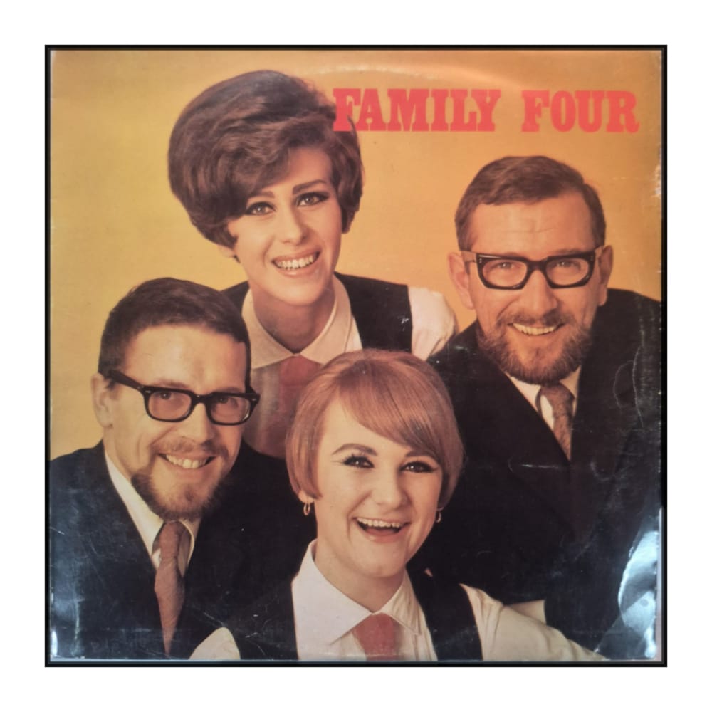 Family Four: mari helena