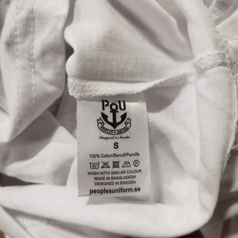 Peoples Uniform: Rivers V-Neck Tee (S)