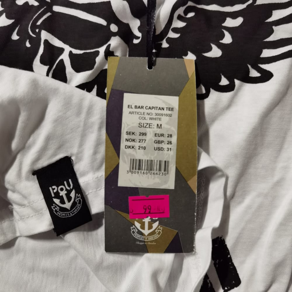 Peoples Uniform: El Bar Capitan Tee (M)